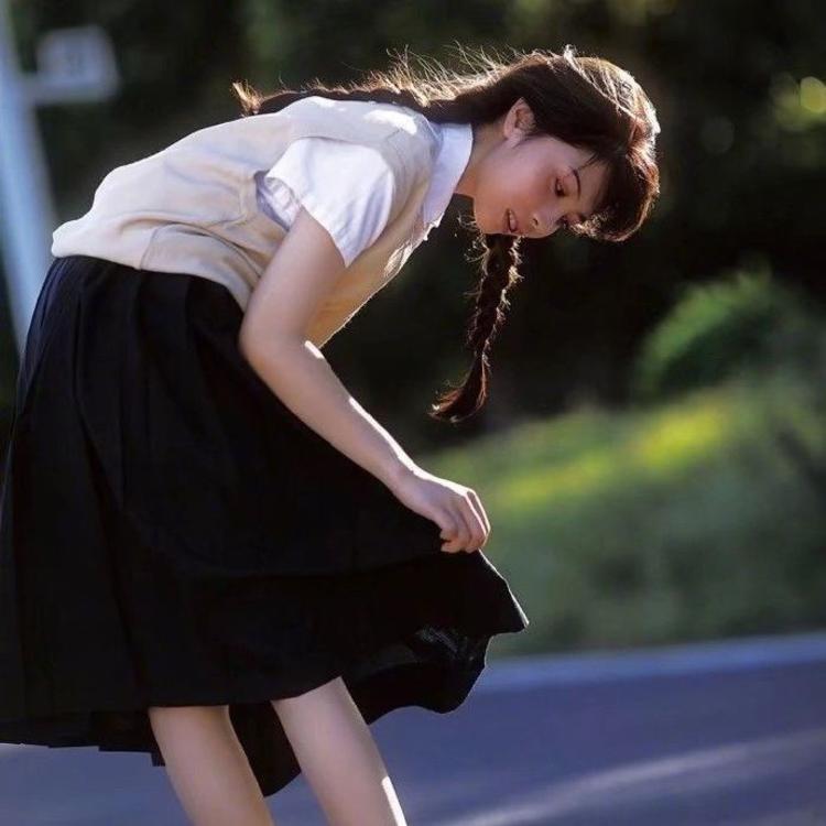 永野芽郁（饰 三条燕） - 音乐MV高清在线观看 - 客户端看视频
